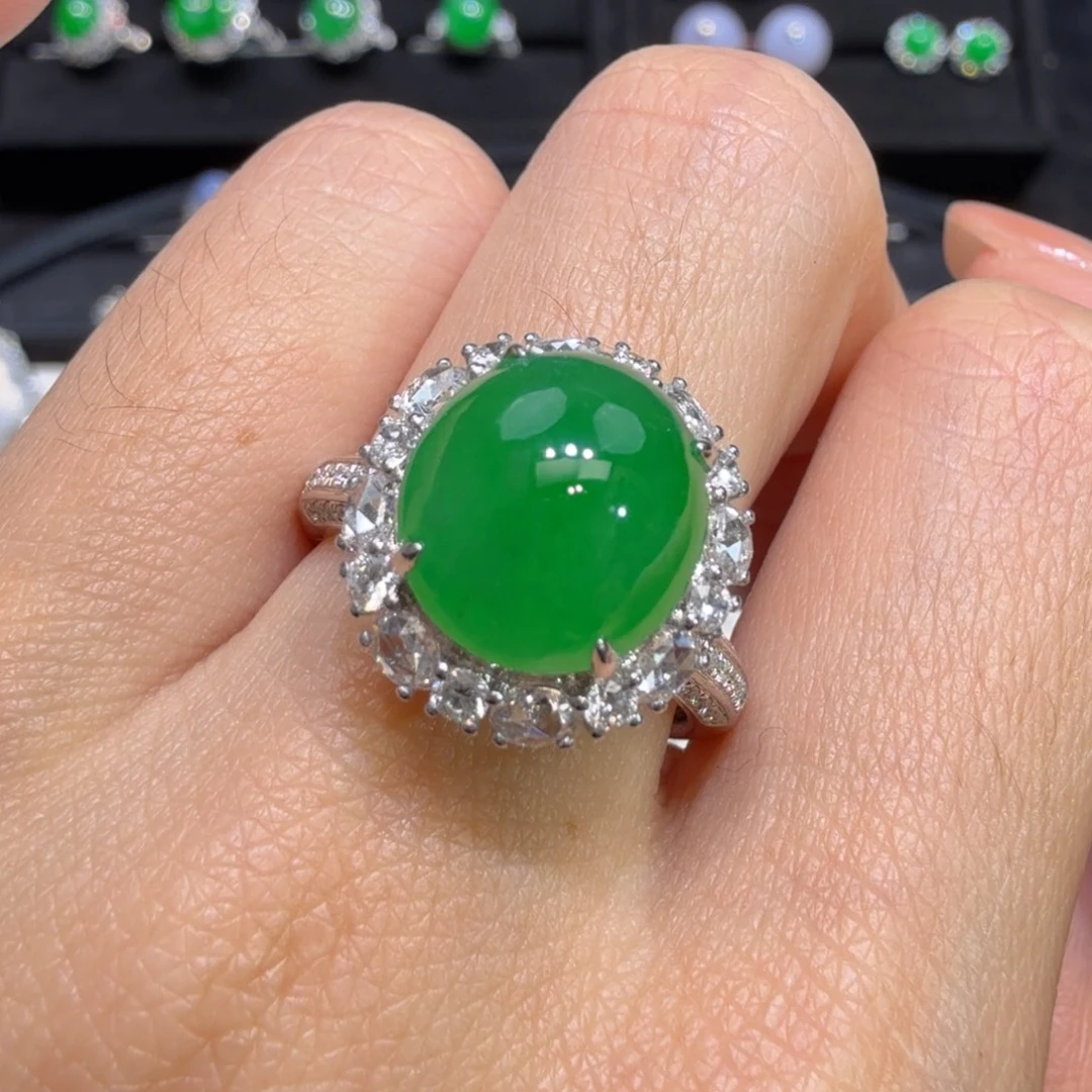 翡翠18K金镶嵌戒指收到货48小时鉴赏期