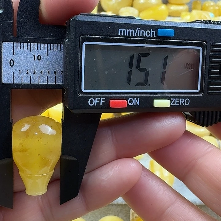 蜜蜡未镶嵌裸石25杂