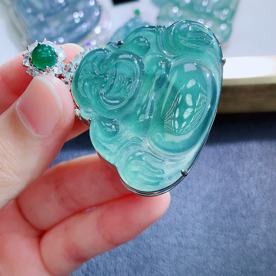 翡翠未镶嵌颈饰翡翠