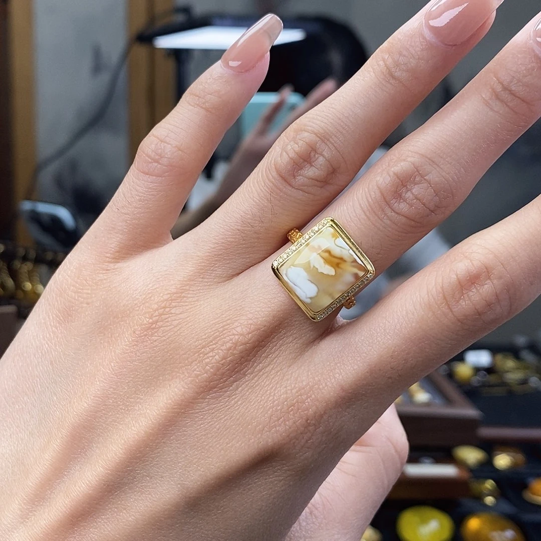 琥珀未镶嵌裸石成品