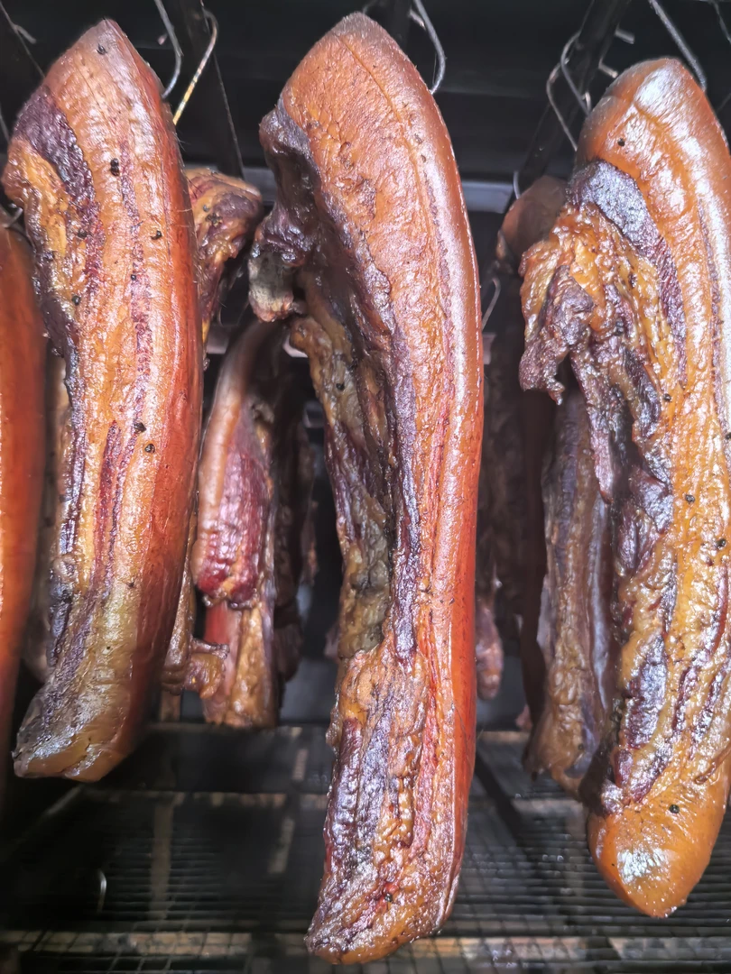 四川苗乡·僰为︱农家柴火烟熏腊肉正宗土猪五花老腊肉