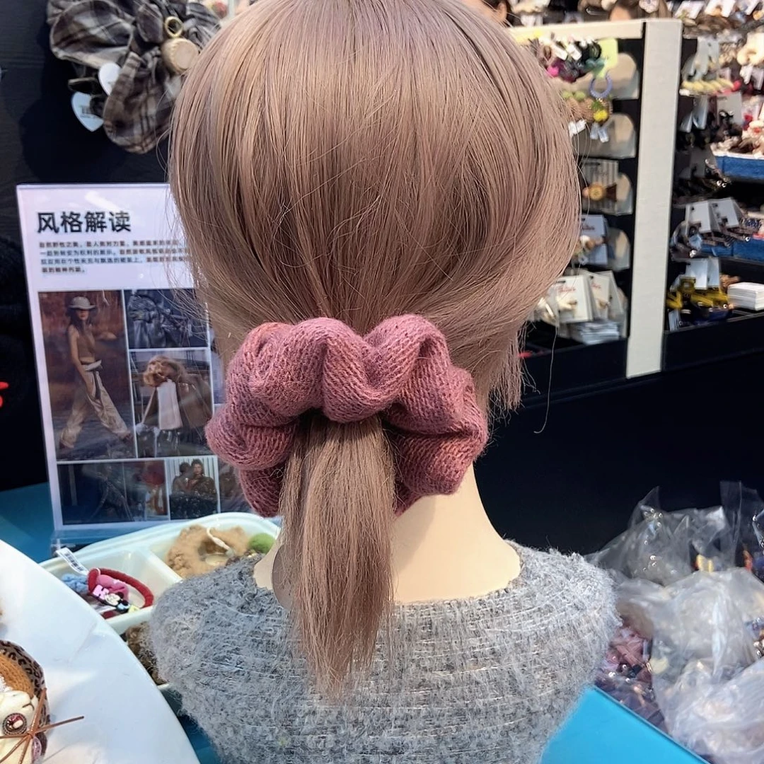 布艺铁合金豆沙粉毛线发圈