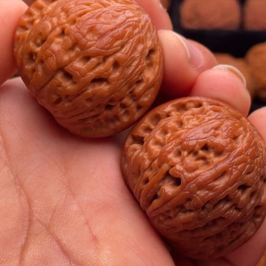 文玩核桃把件秦岭山脉核桃