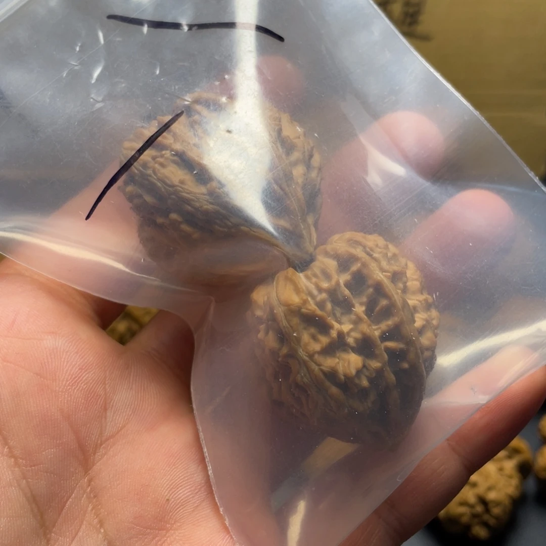 铲***涂把件文玩核桃三棱