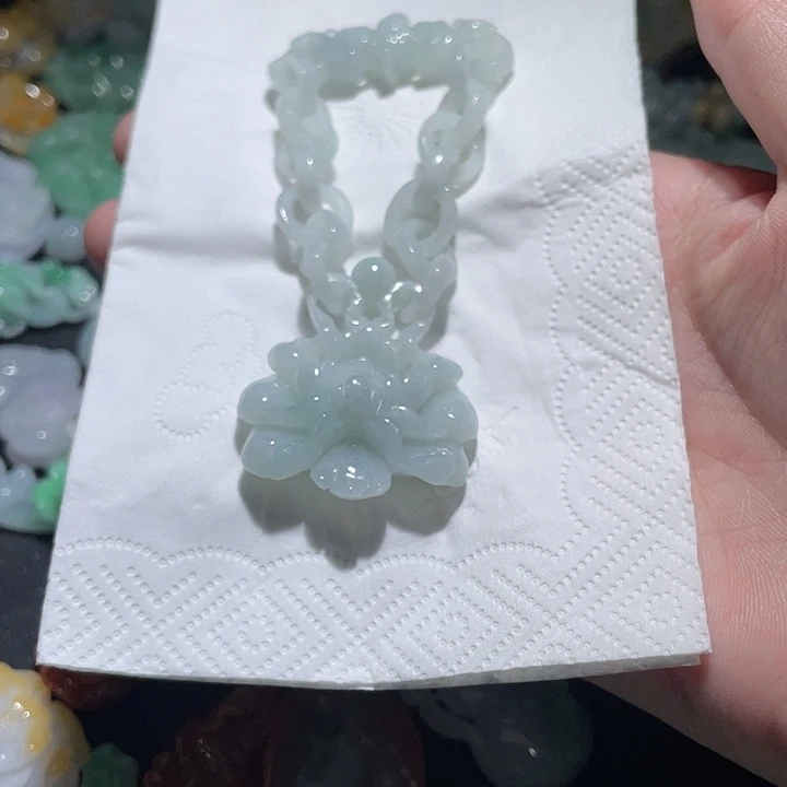 颈饰未镶嵌翡翠天