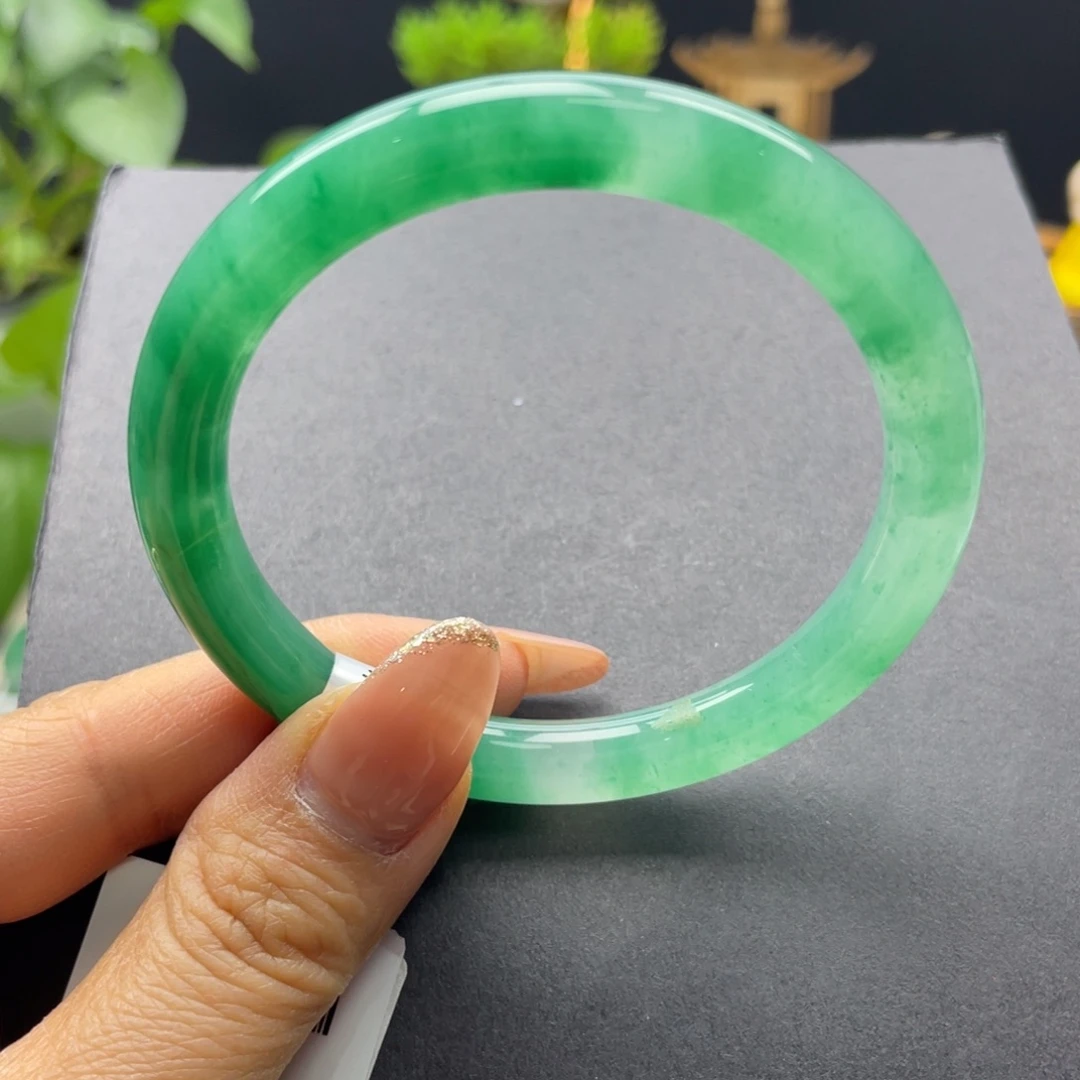 石英质玉（非洲翠）未镶嵌手镯+56.2