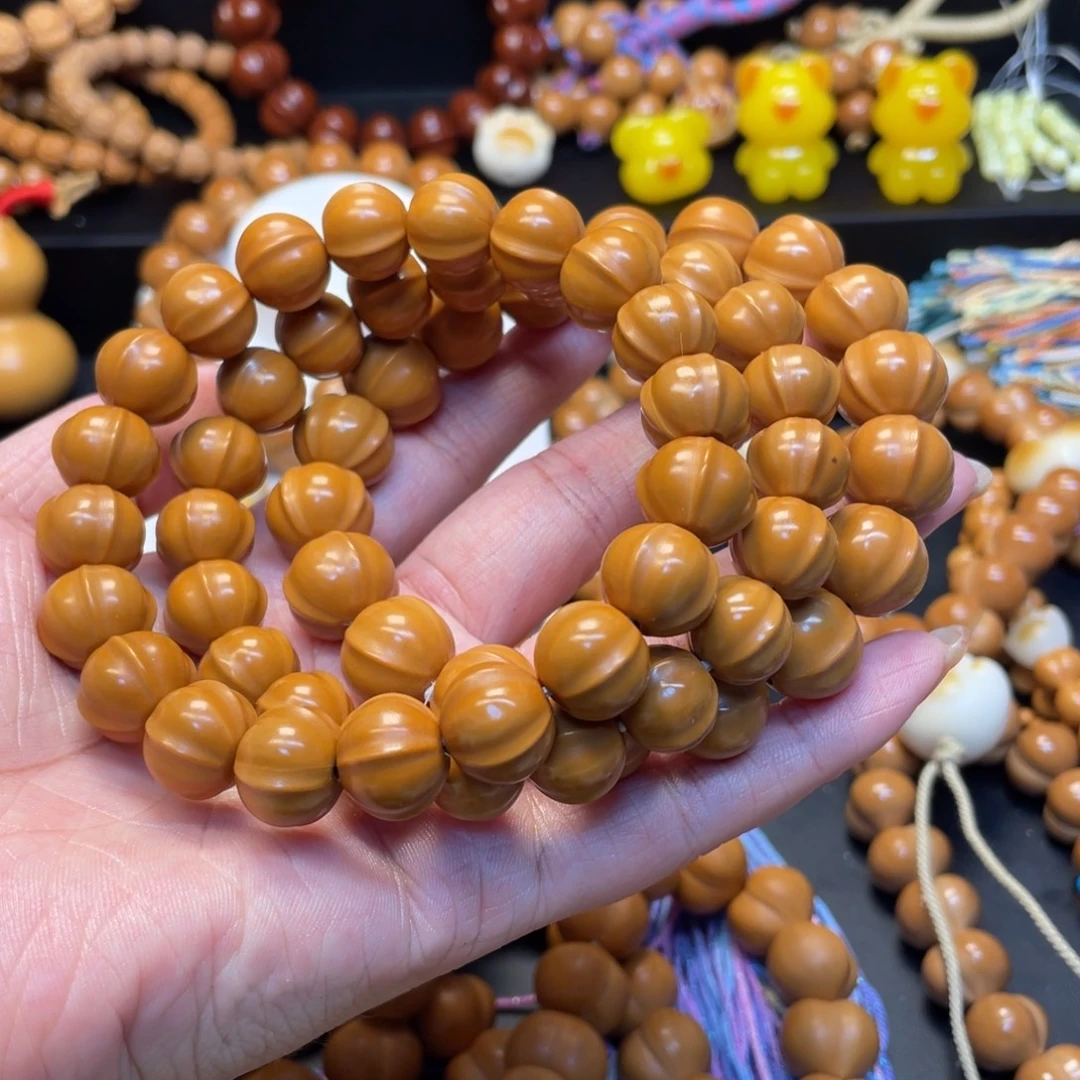 猴头核桃吊坠微瑕鲨鱼手串