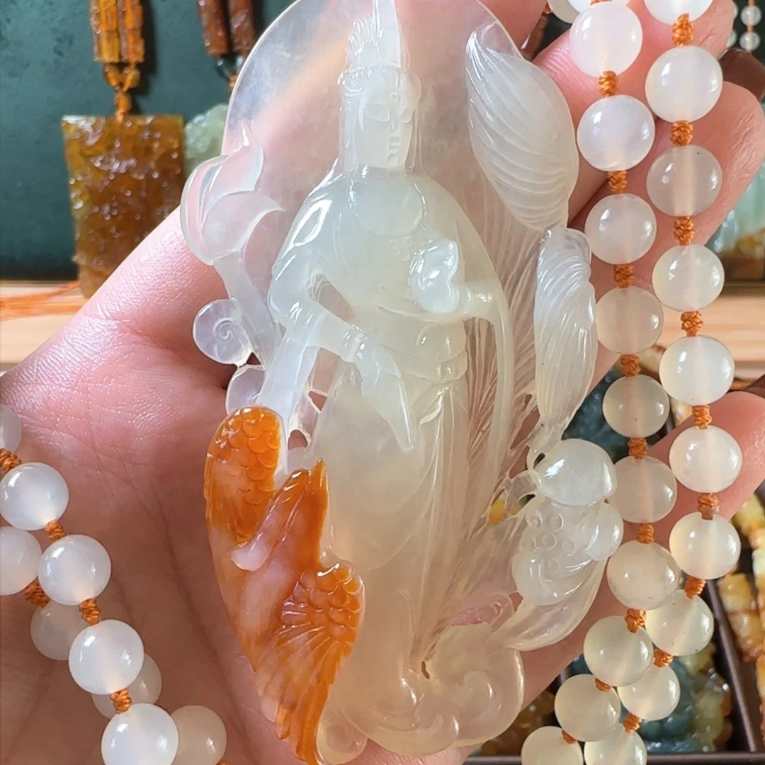 蛇纹石玉颈饰合金心****后