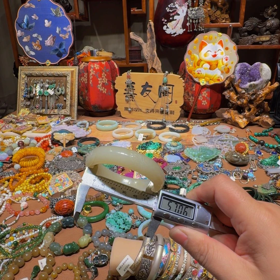 未镶嵌手镯和田玉精品福利天然和田玉藕粉浅雕花手镯