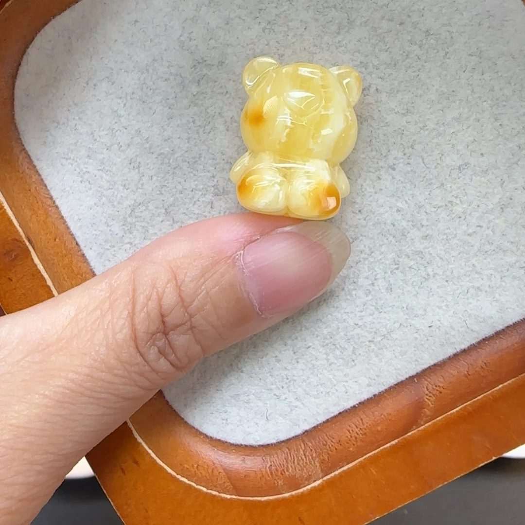 琥珀未镶嵌珠宝奇石定制