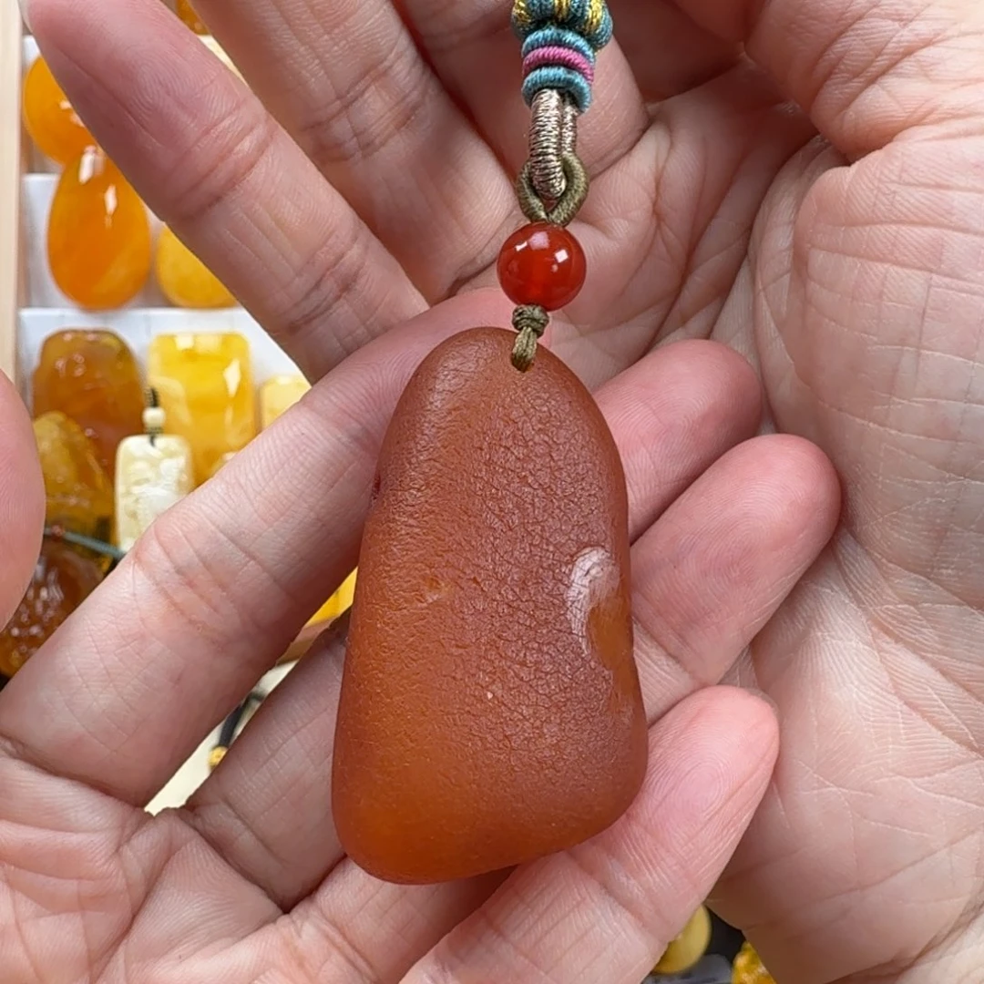 蜜蜡未镶嵌颈饰蜜蜡