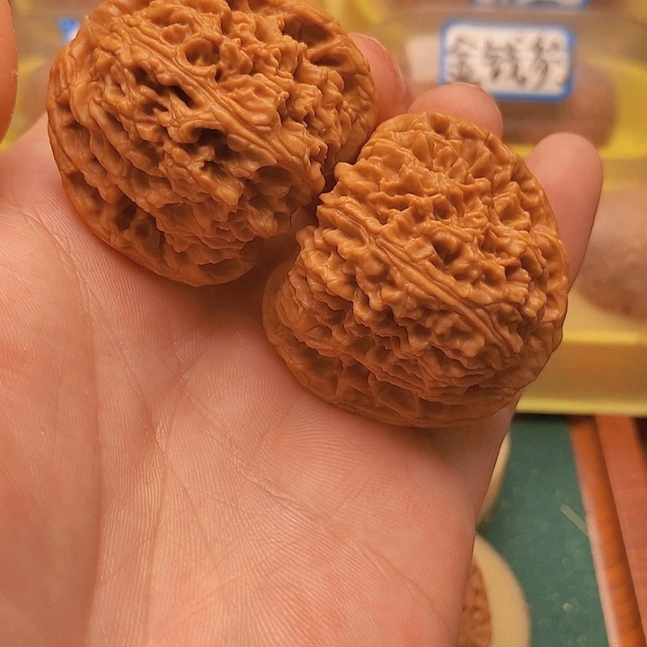 文玩核桃把件43全品粗筋南疆石