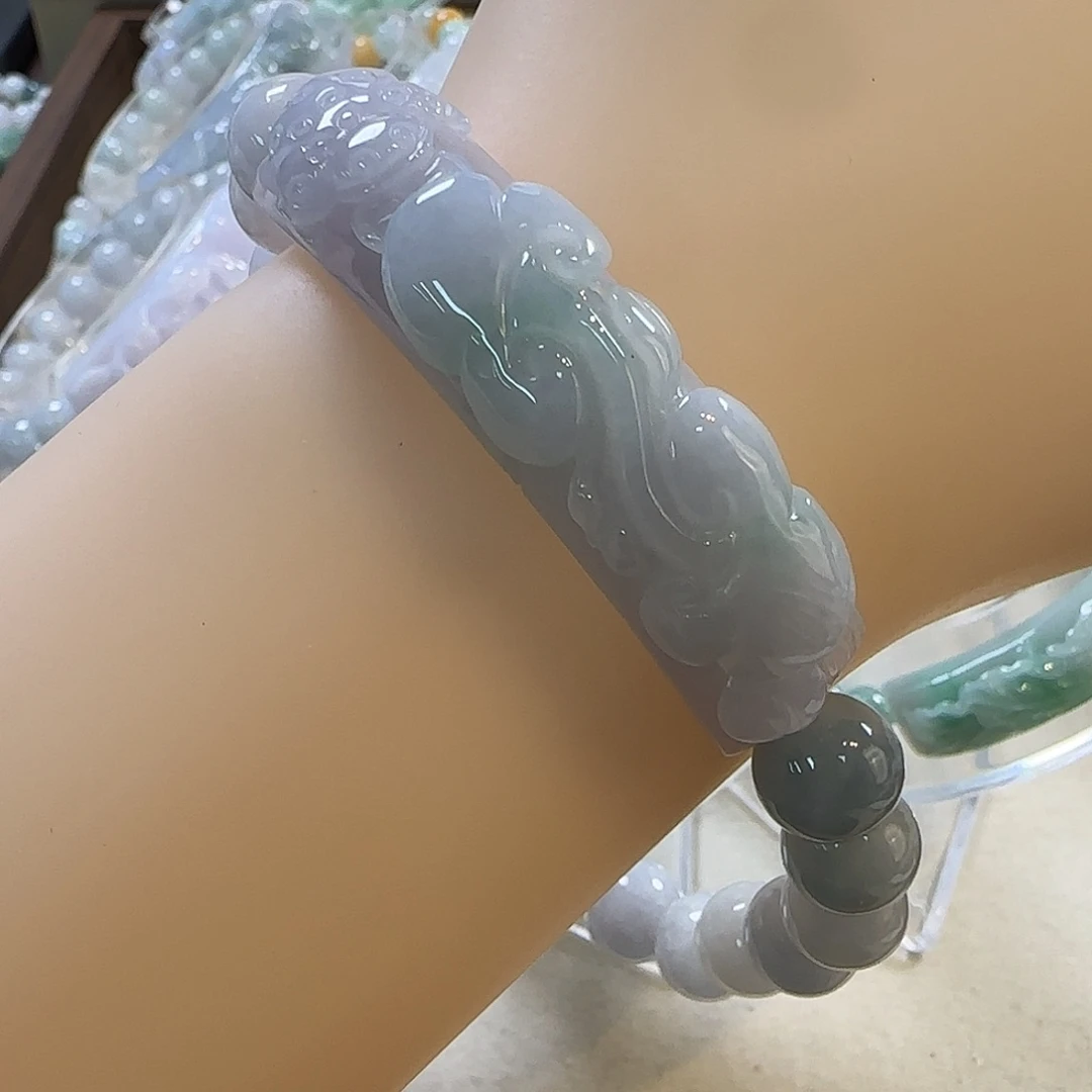 颈饰未镶嵌翡翠手牌