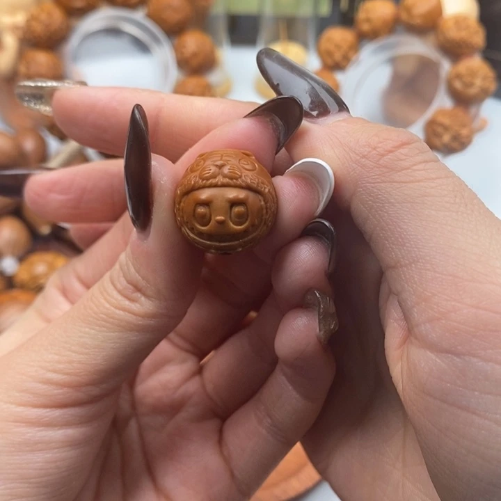 吊坠橄榄核拉布布圆