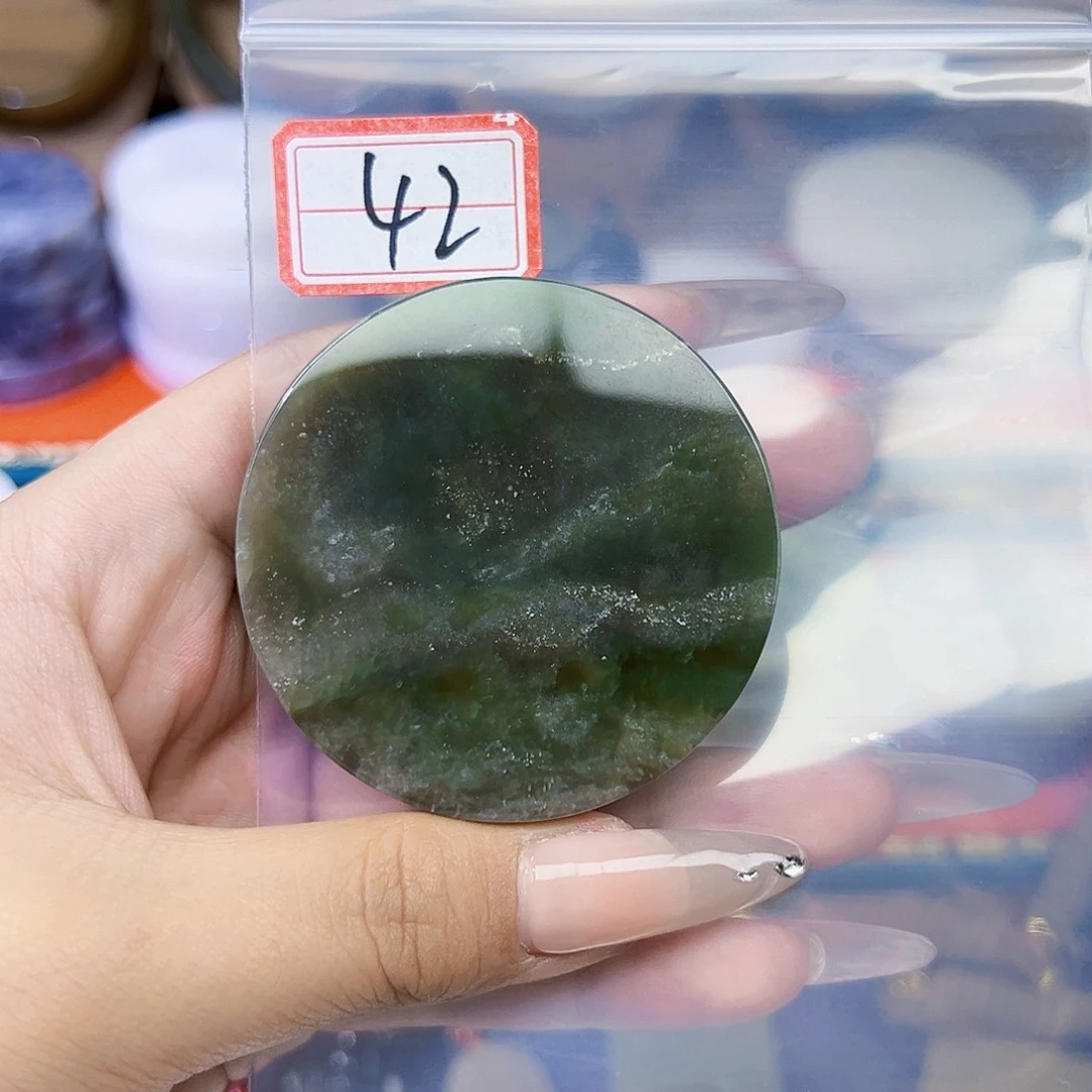 和田玉未镶嵌珠宝半成品