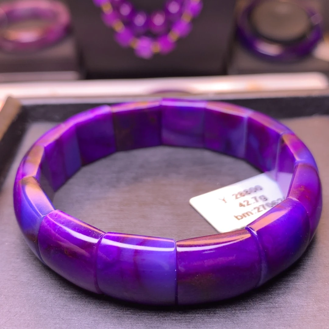 未镶嵌苏纪石（舒俱来）手牌