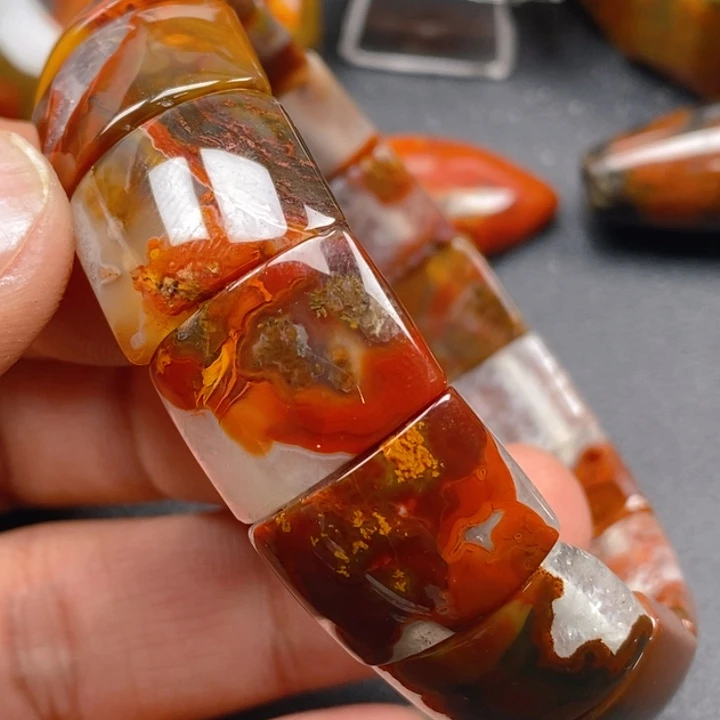 玛瑙/玉髓颈饰未镶嵌放*