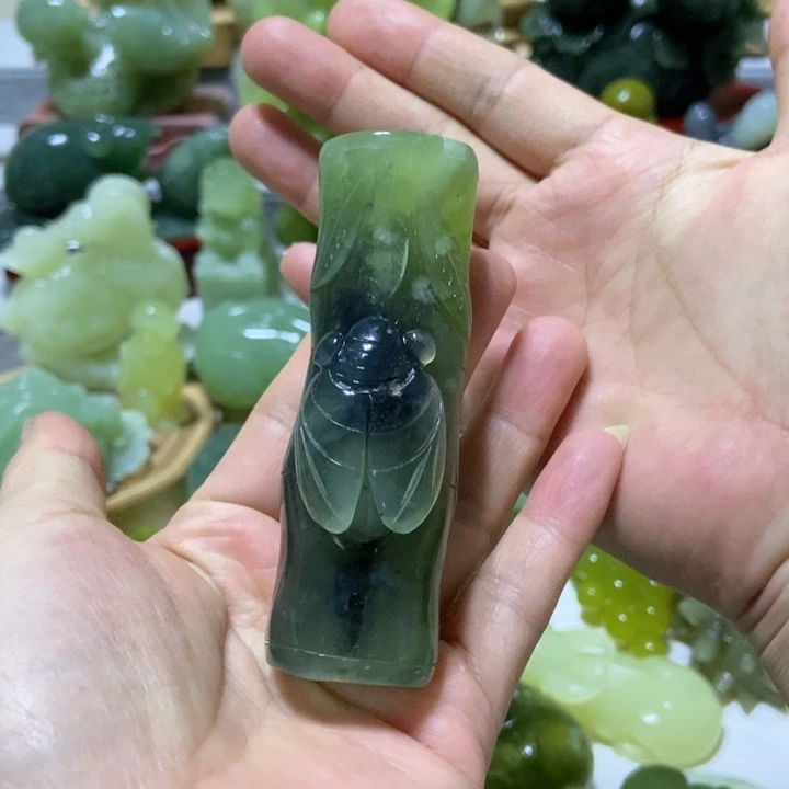 【闪购商品】蛇纹石玉把件未镶嵌