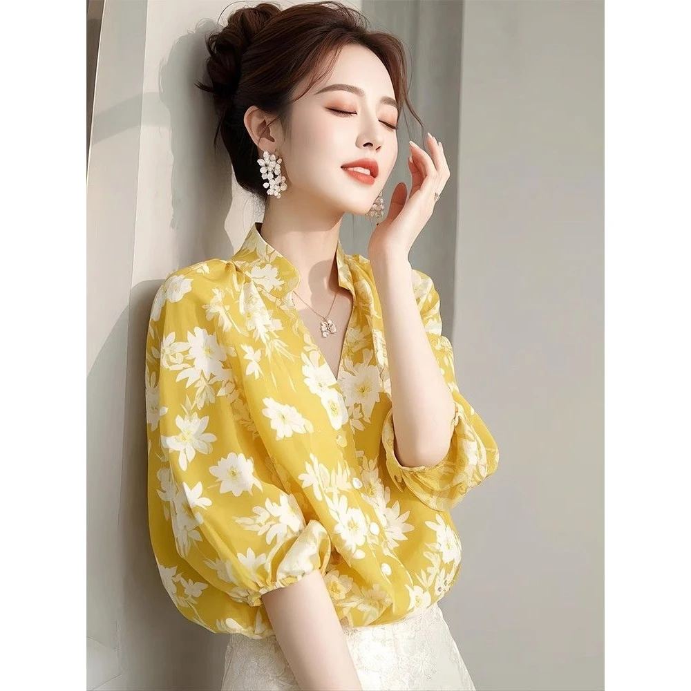 春夏欧货时尚洋气减龄上衣女印花小衫独特别致超好看黄色碎花衬衫