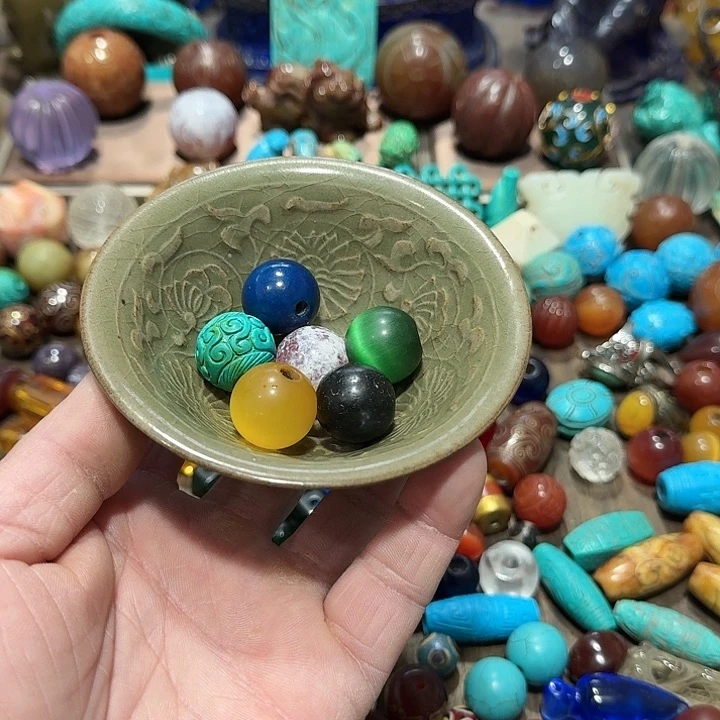摆件軍**家瓷器艺术展区