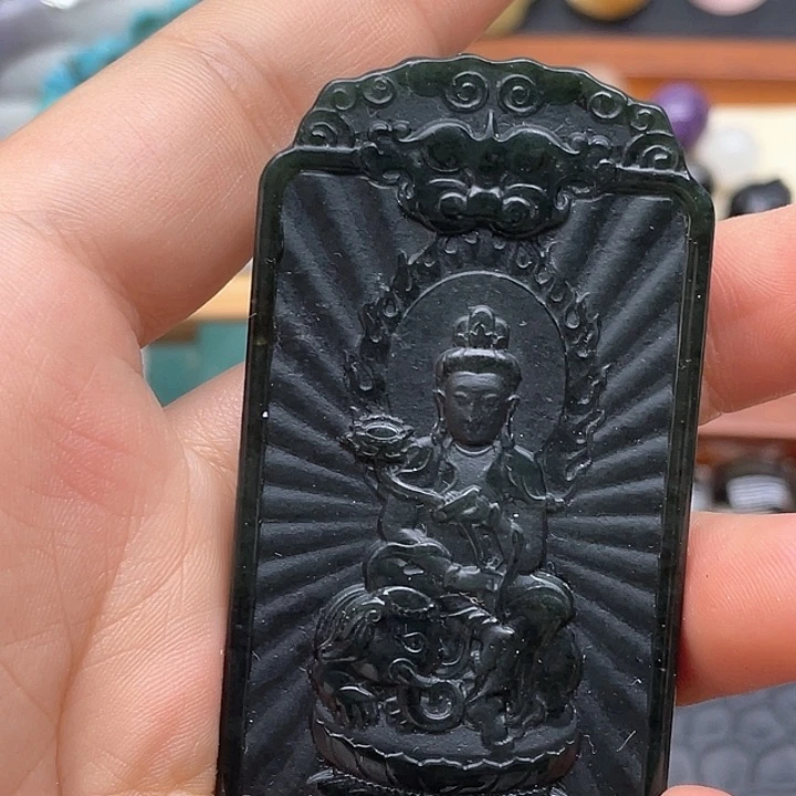 和田玉未镶嵌颈饰定制