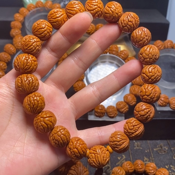 桃核手串荔枝纹手持
