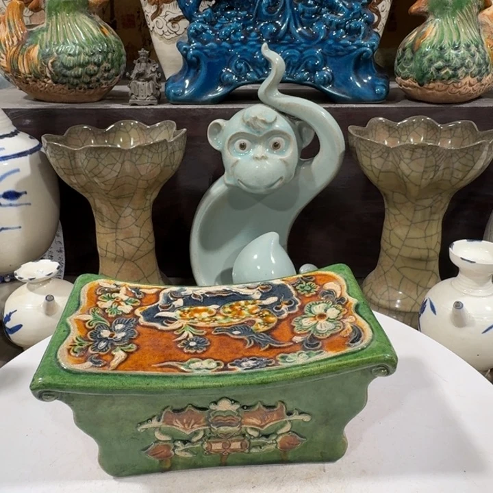 手工制作陶瓷摆件