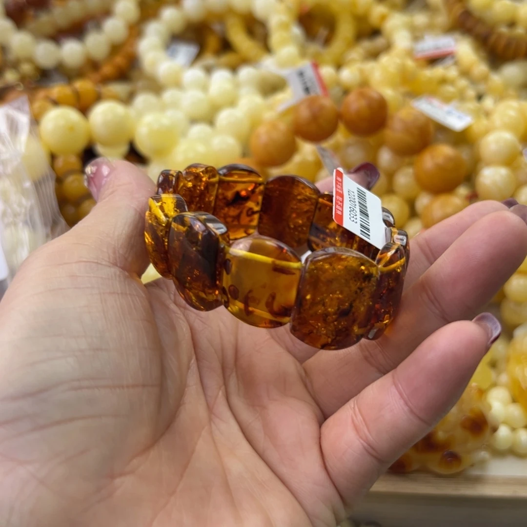 琥珀珠宝奇石未镶嵌