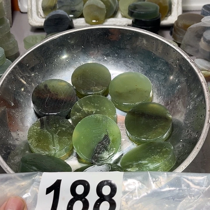 蛇纹石玉未镶嵌珠宝半成品