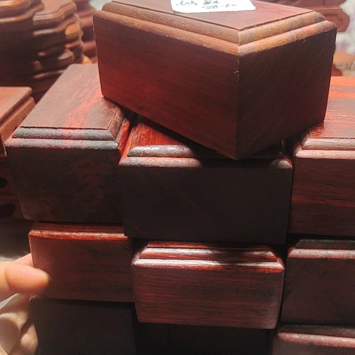 姑**心邵氏紫檀红花梨莲花底座