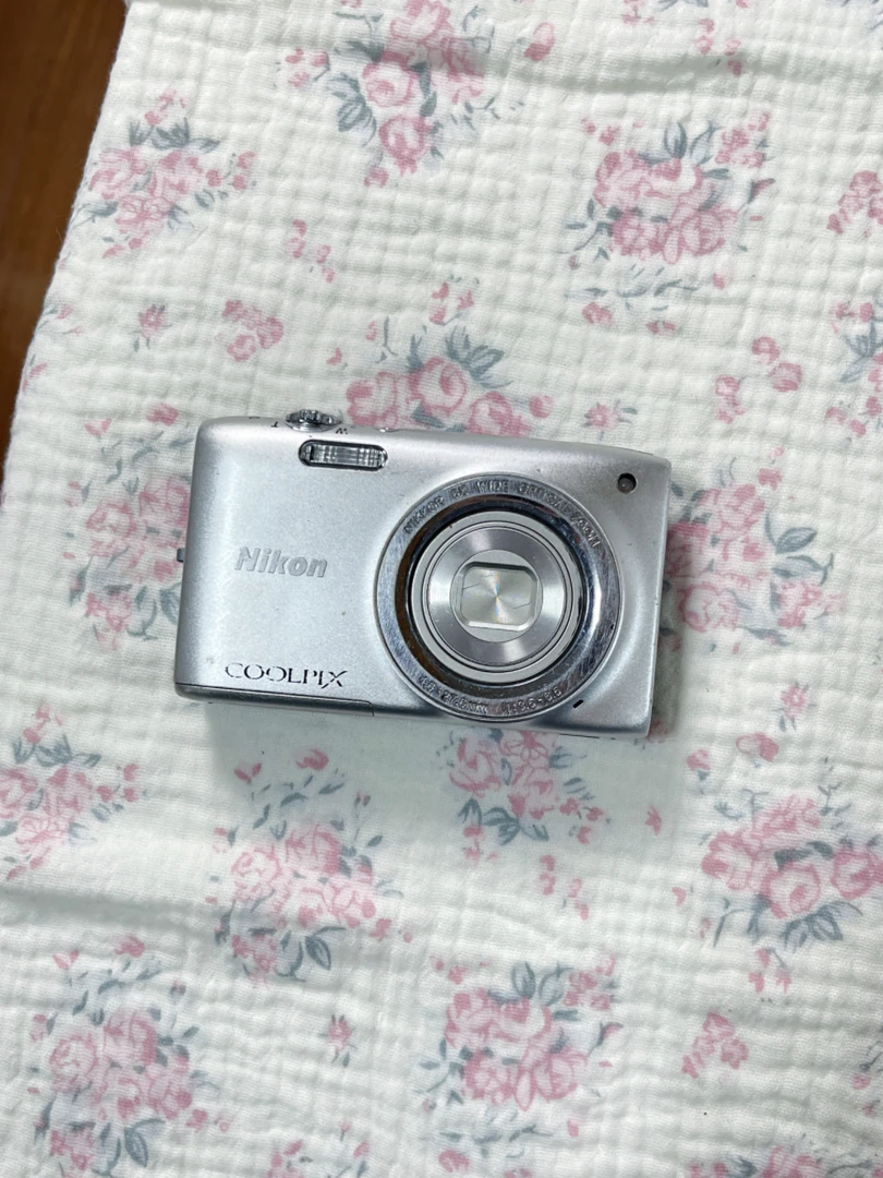 95新 Nikon/尼康 s2700数码相机复古ccd网红摄影二手产品售出no退