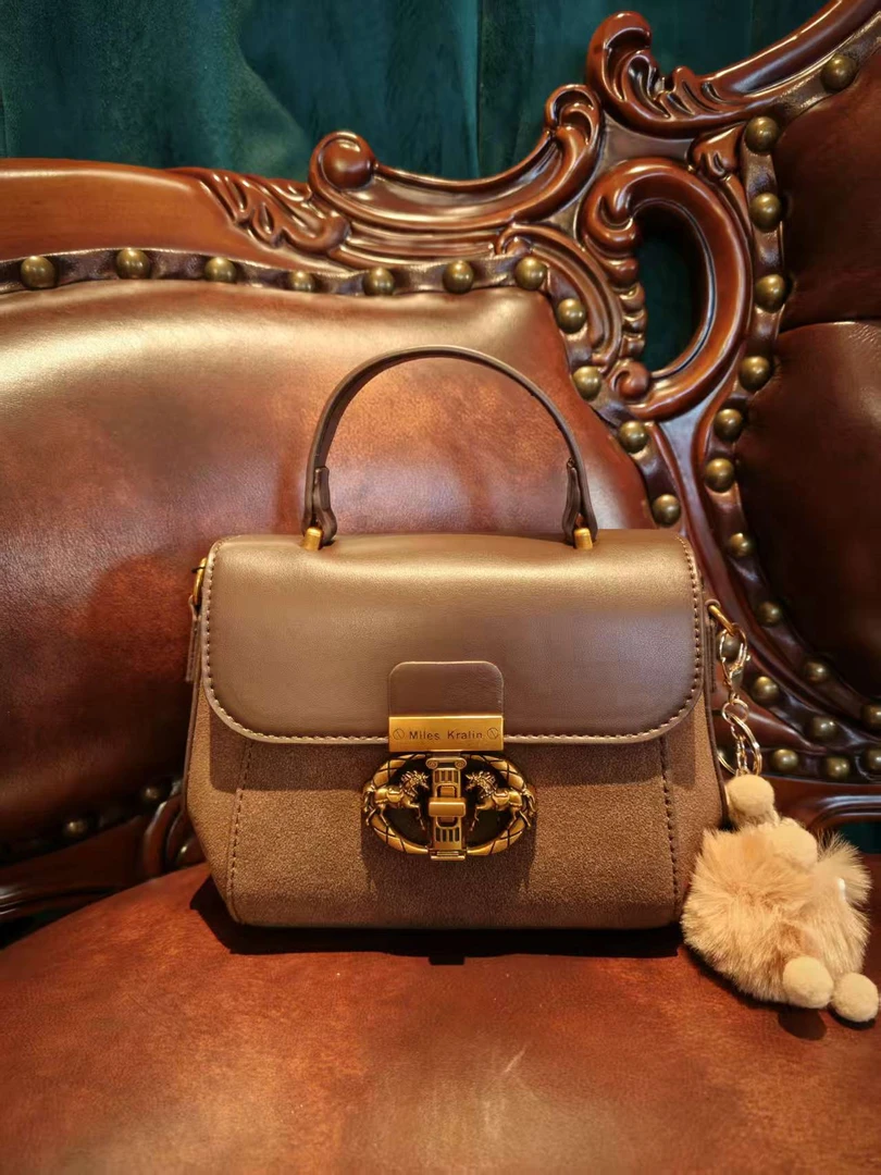 2025新款苹果包7112咖啡色