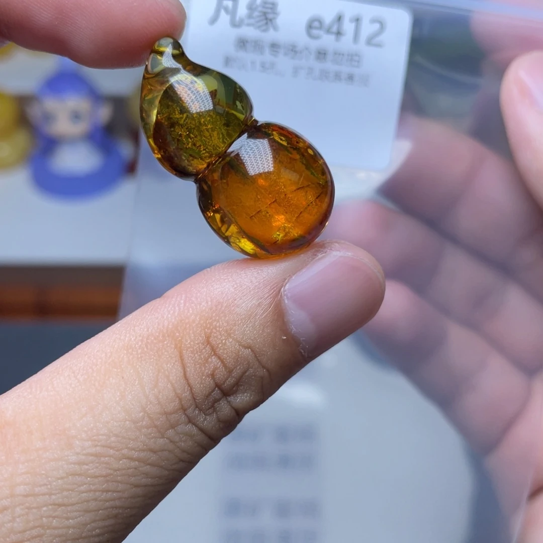 琥珀未镶嵌珠宝奇石