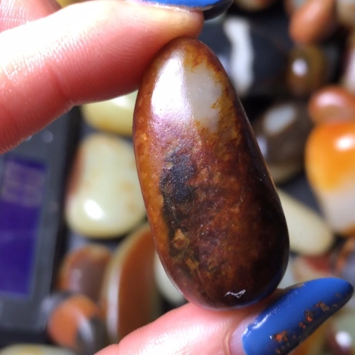 和田玉未镶嵌珠宝奇石