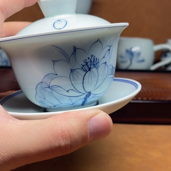 160毫升手绘不带鱼荷花盖碗