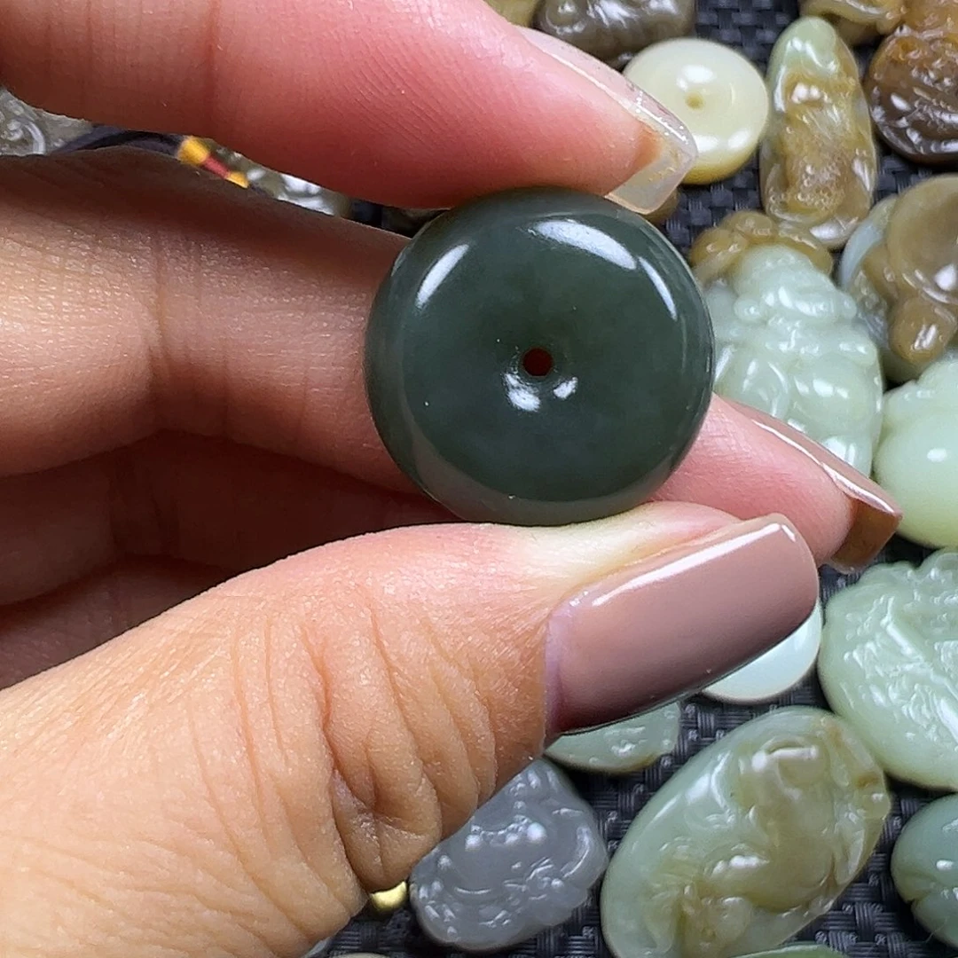 和田玉未镶嵌颈饰卡20