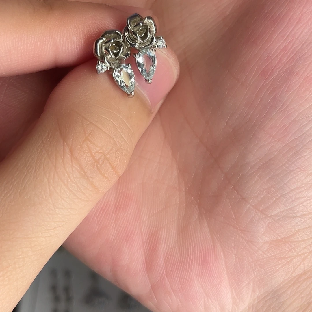 银S925镶嵌耳钉海蓝宝石