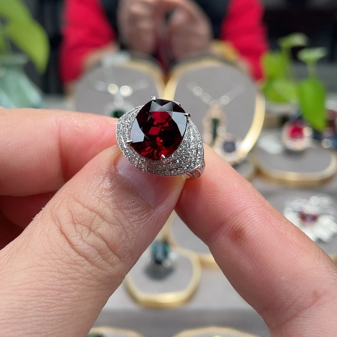 碧玺戒指18K金镶嵌5.55ct