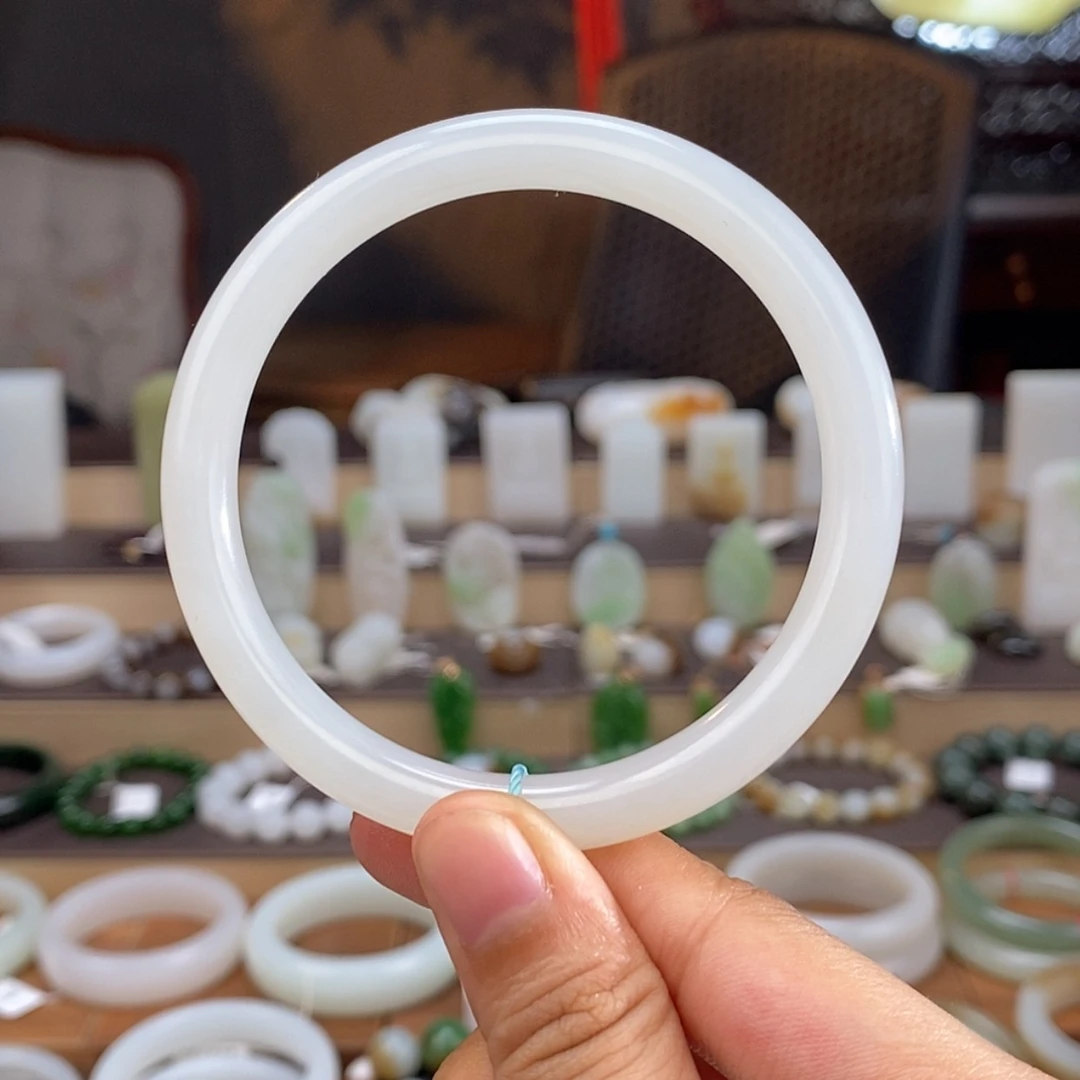 【闪购商品】和田玉手镯未镶嵌