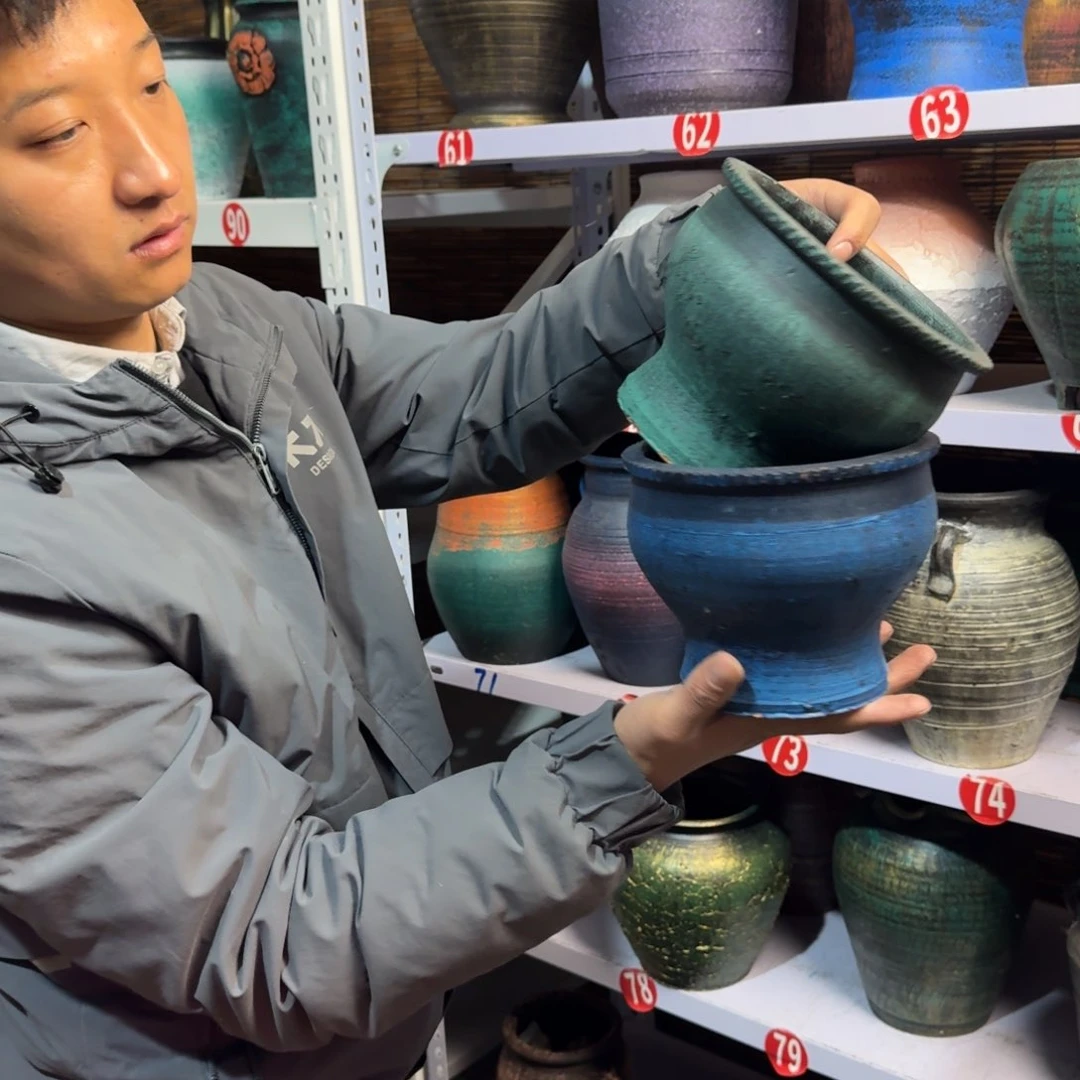 红陶红陶浮雕花盆炸炸炸