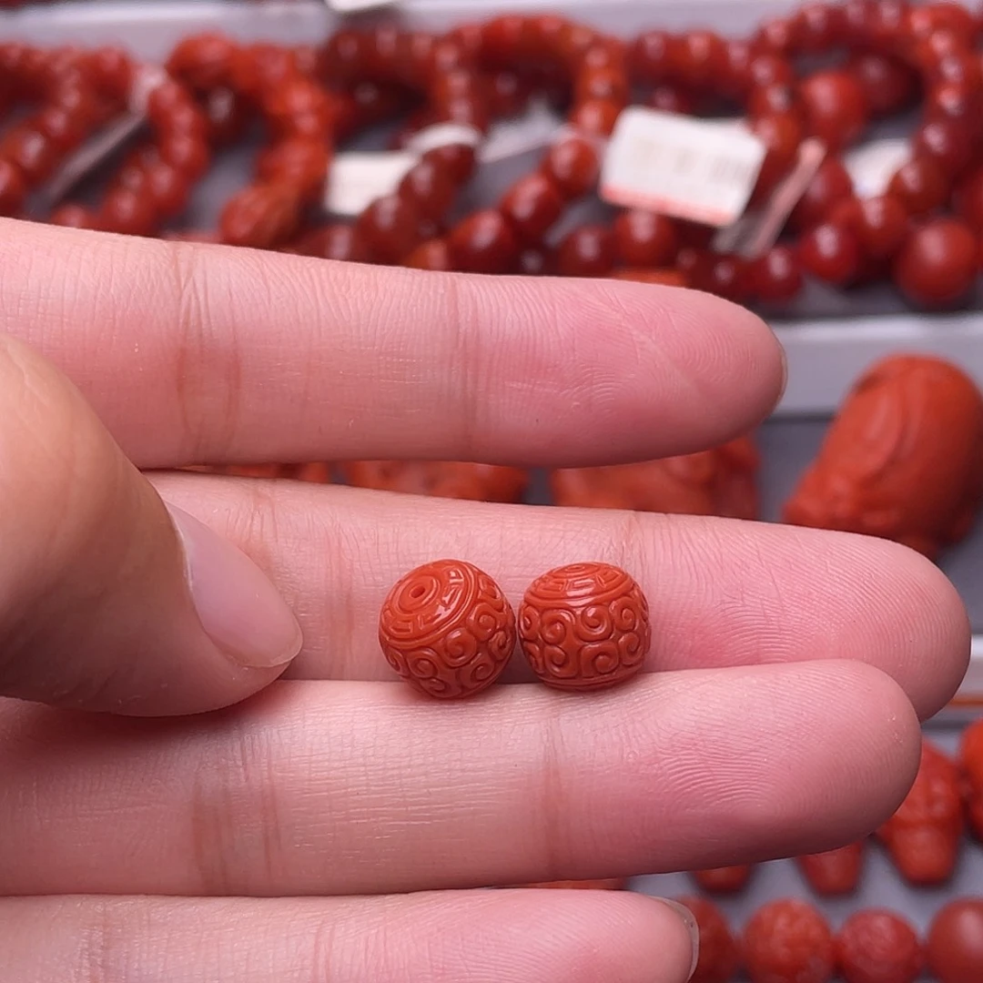 双***双南红玛瑙南红玉石手串配饰未镶嵌辣椒？