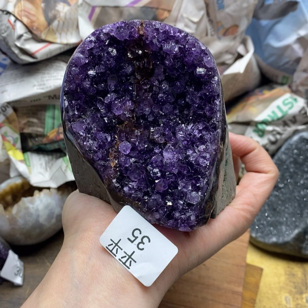 紫晶乌拉圭未镶嵌