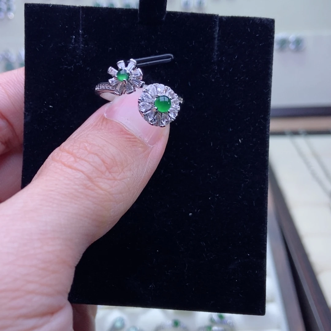 翡翠未镶嵌戒指戒指