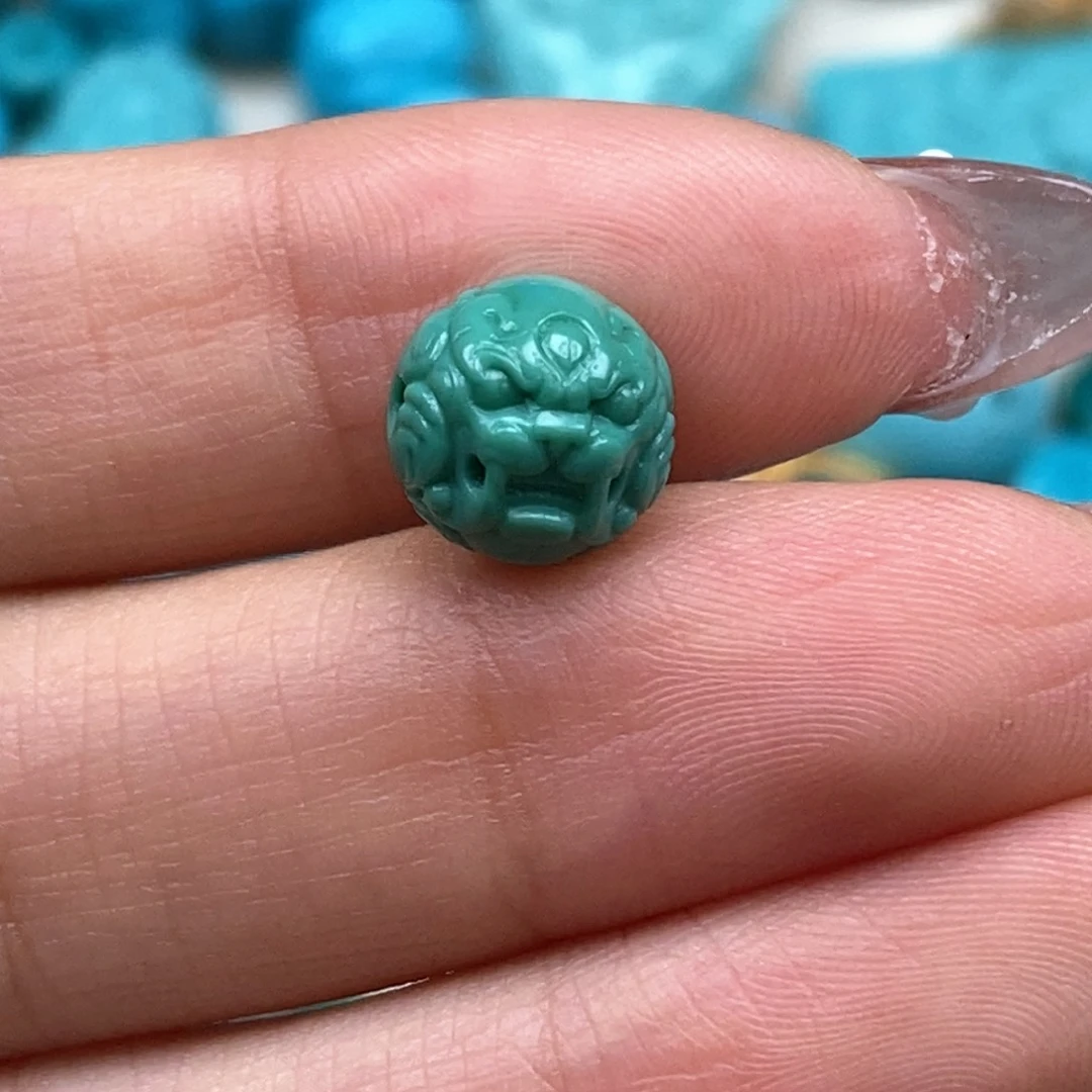 绿松石颈饰未镶嵌