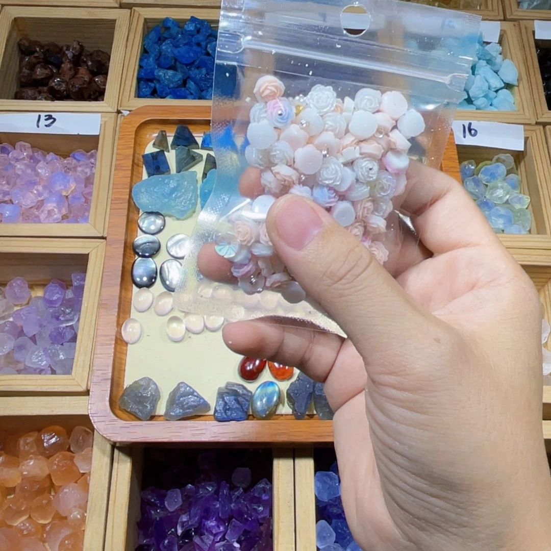 N***i水晶珠宝半成品未镶嵌