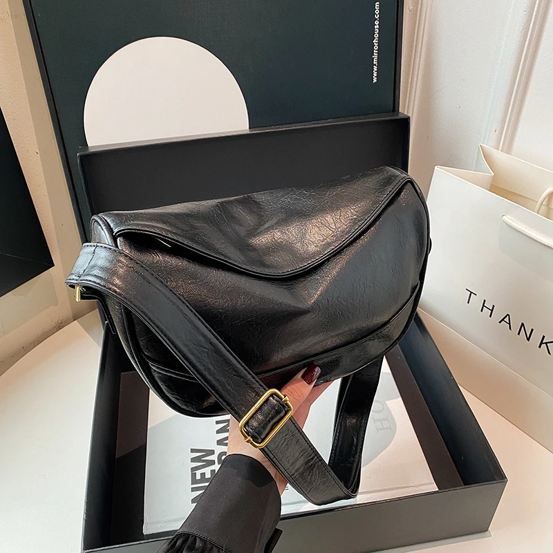 新款时尚斜挎单肩包1154 黑色 长25高17