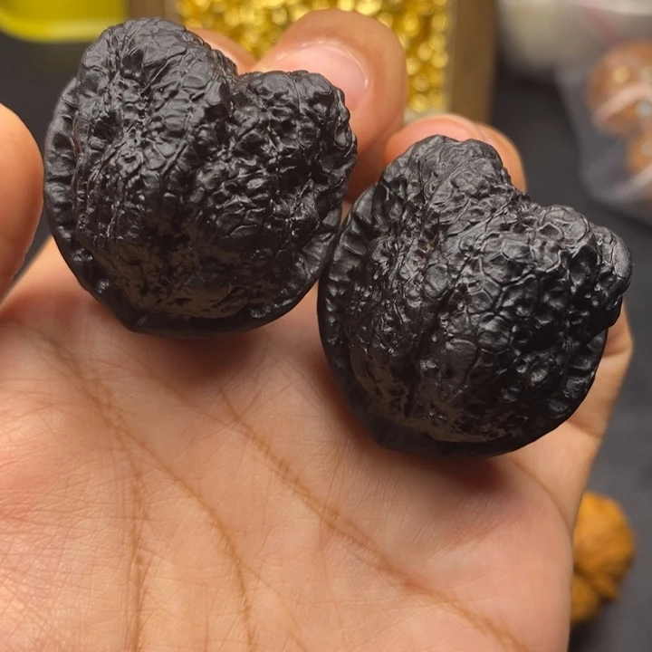 文玩核桃把件39尺蝴蝶蟾