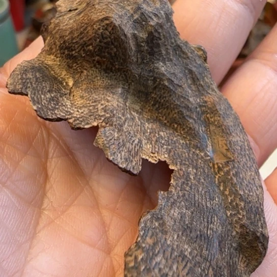 摆件沉香老香港沉水包头2.7克