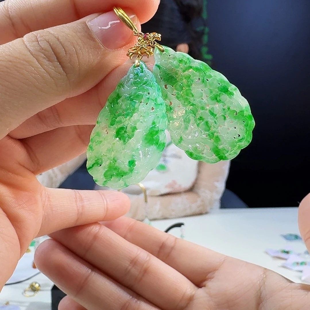 翡翠18K金镶嵌耳饰18k镶嵌