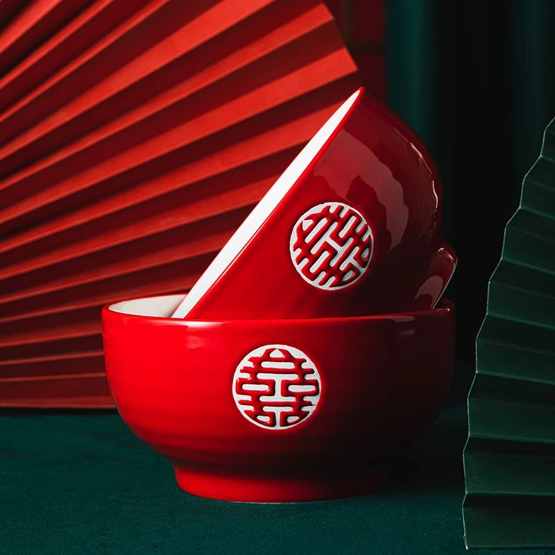 结婚大面碗7寸6寸陶瓷红碗送筷子拉面碗婚庆用品加厚婚庆纸碗套装